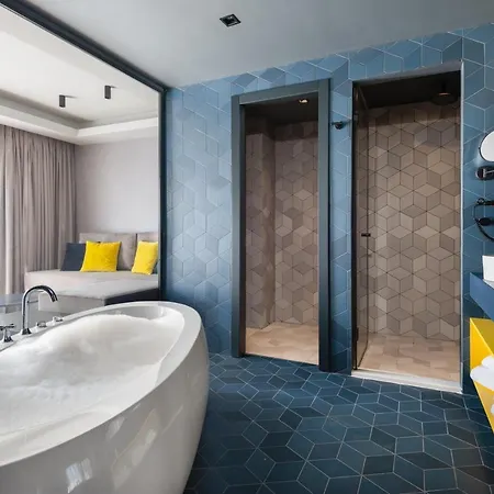 Hotel Colors 4*