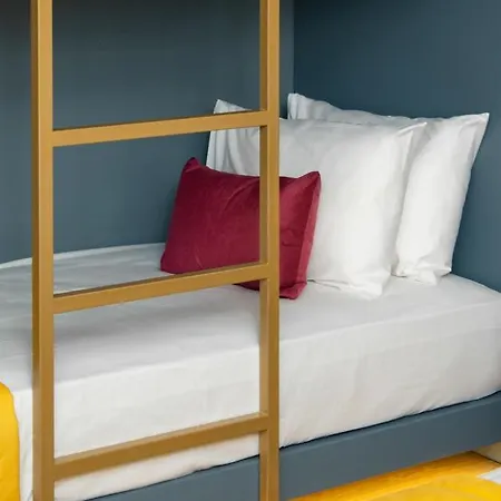 Hotel Colors