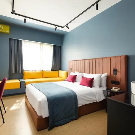 Colors Hotel 4*