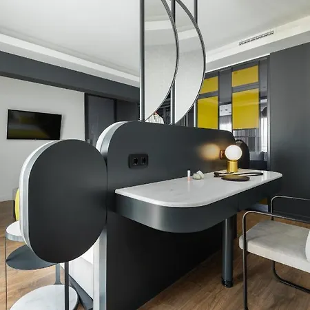 Colors Hotell