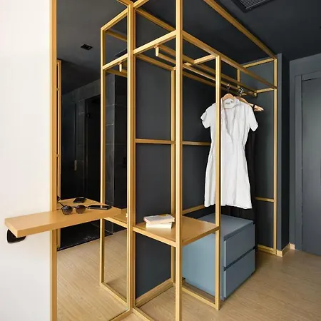 Colors Hotell Aten