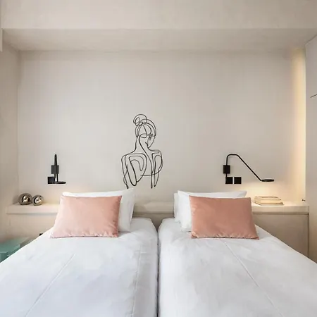 Hotell Colors 4*