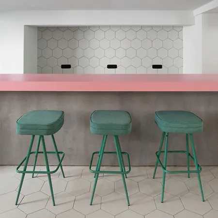 Hotel Colors Atena